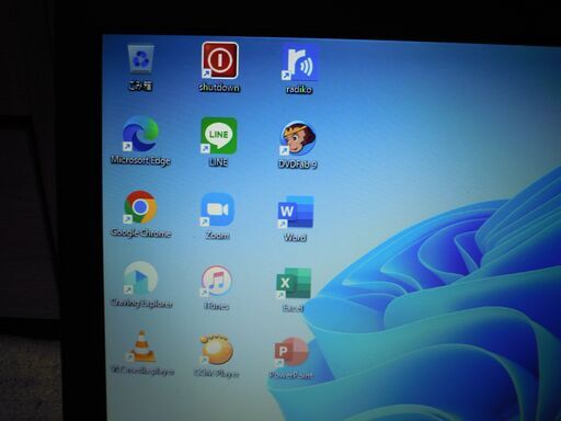 最新OSWindows11 DELL デル Vostro3500/Corei3-M330/メモリ4GB/HDD320GB/無線/最新Office2021 最新OSWindows11 DELL デル Vostro3500/Corei3-M330/メモリ4GB