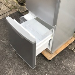 Panasonic パナソニック　138L冷蔵庫　NR-B148W-S