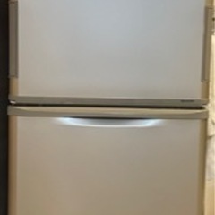 冷蔵庫350㍑2018年式写真撮りました。