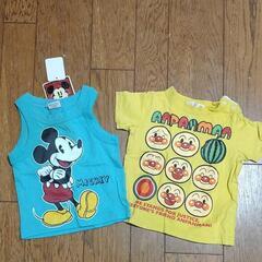 アンパンマンのTシャツとミッキーマウスのタンクトップ