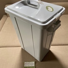 蝶プラ　新品　ゴミ箱　40ℓ