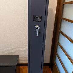 受け渡し予定者あり　ガンロッカー