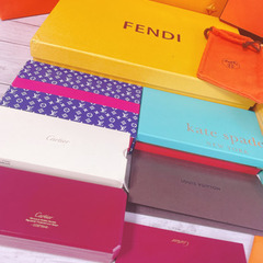 箱 袋 まとめ 大量 特大 ヴィトン フェンディ ティファニー エルメス