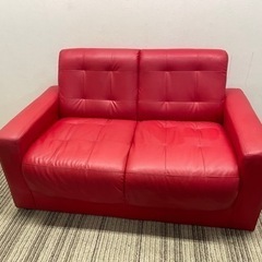 061609 赤いソファー