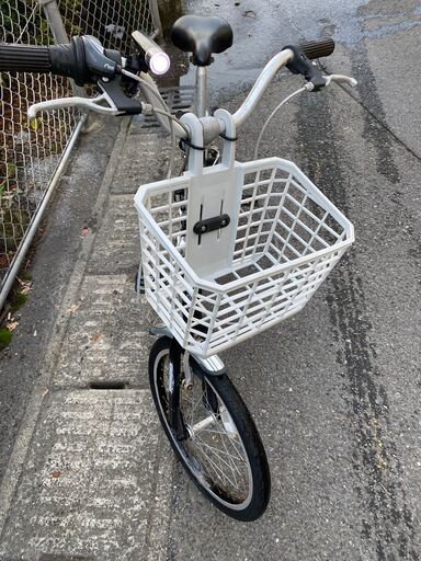 リサイクルショップどりーむ天保山店　No1152　自転車　シルバー　ライト付き　カゴ付き　２４インチ リサイクルショップどりーむ天保山店 No1152 自転車 シルバー ライト