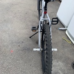 t ストリートbicycle 自転車　替えタイヤ付き　2022年式　万代店