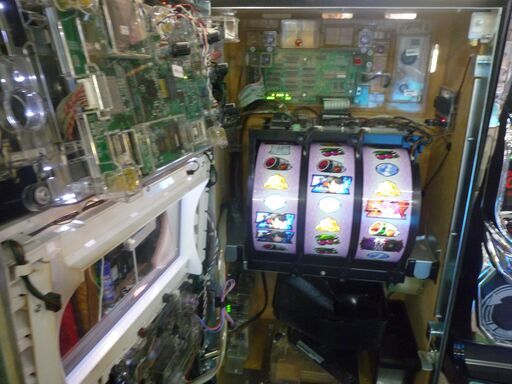 人気ブランド 海外通販 - 国内入手困難 愛品館八千代店】スロット実機5号機 化物語 メダル不要機 その他
