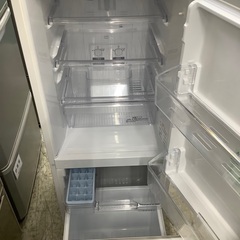 安心の6ヶ月保証付！！ MITSUBISHI　2ドア冷蔵庫　MR-P15EZ-KW1　2016年製　146L