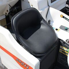 SOLD OUT】クボタ コンバイン エアロスター AR211 2条刈 10.5馬力