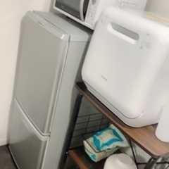 食洗機と棚