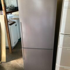 ☆中古￥29,400！【会員価格￥26,800】SHARP　271㍑2ドア冷蔵庫　家電　2018年製　SJ-PD27D-T型　幅55cmｘ奥行65cmｘ高さ156cm　【BF142】