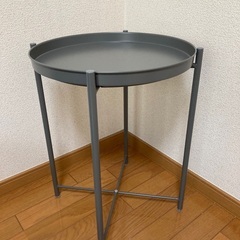 サイドテーブル(ニトリ・トレイテーブル)