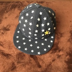 星の模様のキッズ帽子53センチ前後。