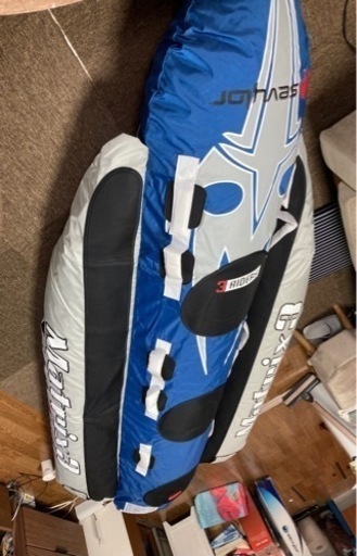 購入 【値下げ可能】バナナボート、トーイングチューブ3人乗り 