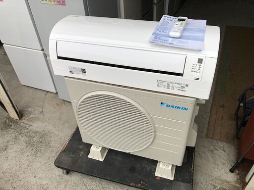 【動作保証あり】DAIKIN ダイキン 2020年 2.2kw 6畳用 ルームエアコン S22XTES【管理KR270】