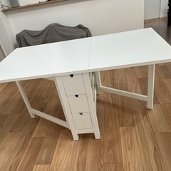 ダイニングテーブル　ホワイト　IKEA ノールデン