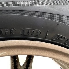 タイヤ　ROADSTONE  15インチ　ほぼ新品に近い〜‼️早いもの勝ち〜‼️