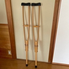 木製　松葉杖