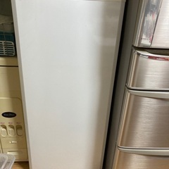 100ℓ程度の小型冷凍庫