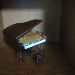 【7/20まで】グランドピアノ型オルゴール