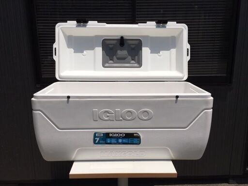 【未使用に近い】 igloo（イグルー） 最強　MAXCOLD（マックスコールド） 165QT（156L） UV塗装　大型 クーラーボックス　水抜き栓付