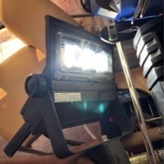 ほぼ新品　TOTO ピュアレストQR　CS232B 2台セット-LEDライト 4本