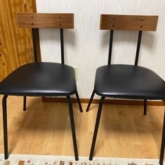 【ネット決済】ニトリのウォルナット調の椅子