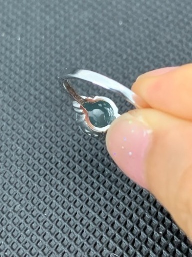 本翡翠指輪　リング　可愛い　濃いブルー　高氷ヒスイ　k18 ダイヤ　高級品　コレクション品　魔除け　国石
