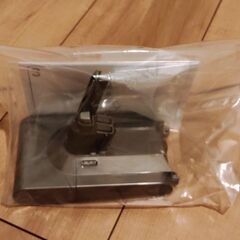 【未使用純正バッテリー付き】Dyson V8 Slim Fluffy★スリムソフトローラークリーナーヘッド→ジャンク扱い