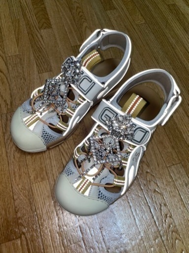 Gucci レザーメッシュサンダル