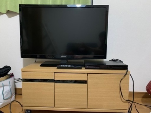 テレビ、テレビ台、DVDプレイヤー 3セット