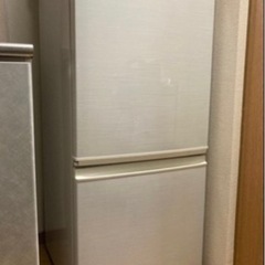 【小型冷蔵庫】シャープ冷凍冷蔵庫137L SJ-14X-W 小型...