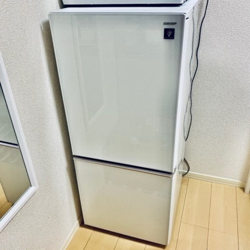 中古 137L ガラスドア 2ドア冷蔵庫 シャープ SJ-GD14D-W 2018年製 つけかえどっちもドア ホワイト 一人暮らし 単身用 おまかせセレクト