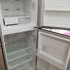 Hisense☆2ドア冷蔵庫（227L）☆HR-B2301☆2018年製 ☆60121410