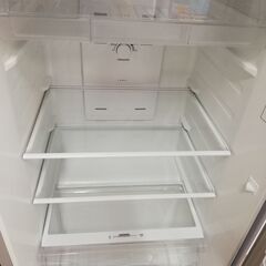 Hisense☆2ドア冷蔵庫（227L）☆HR-B2301☆2018年製 ☆60121410