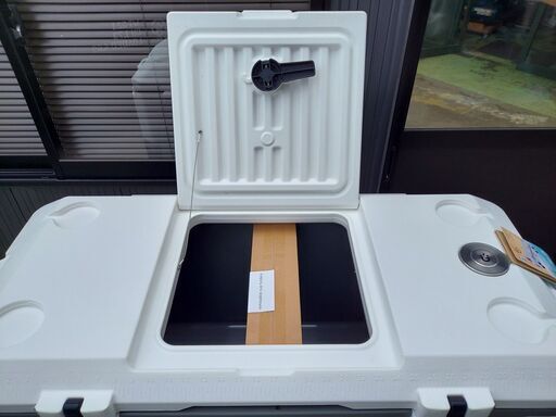 【新品・未使用品】 COHO（コーホー） 165QT（156ℓ） 大型 クーラーボックス フィッシング マグロ ヒラマサ GT クエ 大容量 水抜き栓付
