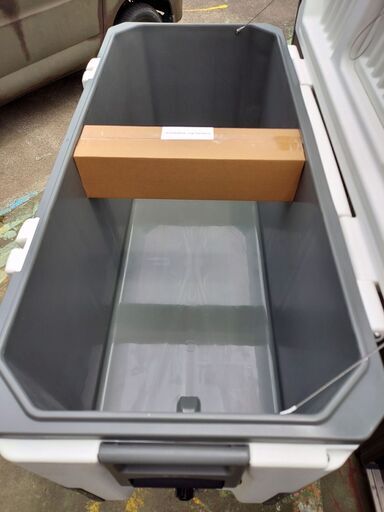 【新品・未使用品】 COHO（コーホー） 165QT（156ℓ） 大型 クーラーボックス フィッシング マグロ ヒラマサ GT クエ 大容量 水抜き栓付