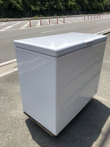 ☆ S-③　新古品 エスケイジャパン　ノンフロン冷凍庫　冷凍ストッカー SFU-A203 203L　2021年製　 厨房 冷凍庫 動作問題なし