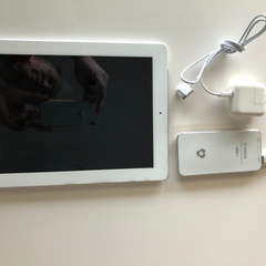 【ネット決済】iPad (第 3 世代) Wi-Fi + Cel...