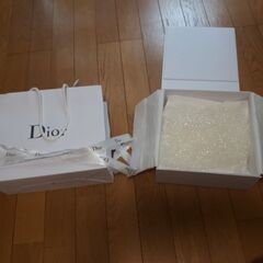 Dior 空き箱と紙袋とリボン