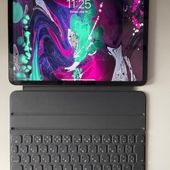 iPad pro 2018 セルラー　256gb 純正スマートキ...