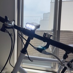 クロスバイク シマノ製7段変速 700c ワイヤ錠・ライト付き 前後ブレーキ