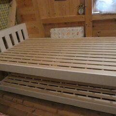IKEA　木製の親子ベッド