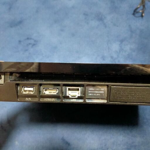 【決まりました】PS4 1TB 限定モデル コントローラー、ケーブル、箱、ソフト付き - 売ります・あげます