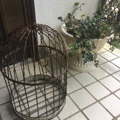 リアルに錆びた鳥かご