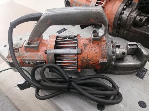 【中古工具販売】IKK　鉄筋カッター　DC-20HX　12,800円