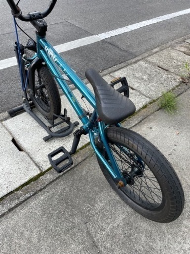 Kink バイク キッズ 16インチ キッズBMX 16インチ KINK ペグ付き