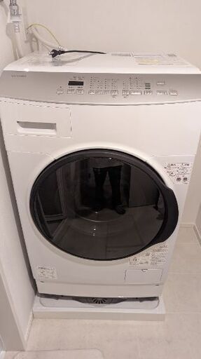 【取引中】ドラム式洗濯機 アイリスオーヤマ FLK832【受渡日に条件あり】