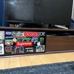 テレビボード　ステッカー付き