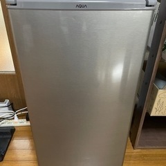 AQUA ノンフロン直冷式冷蔵庫 AQR-8G(s) 2020年製